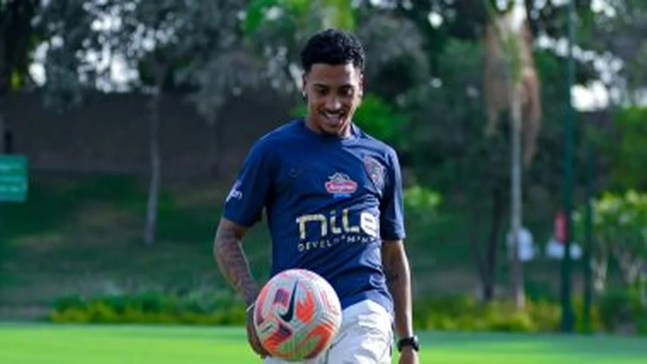 6 أقساط متعثرة.. الزمالك يعاني أزمة في صفقة خوان ألفينا البرازيلي